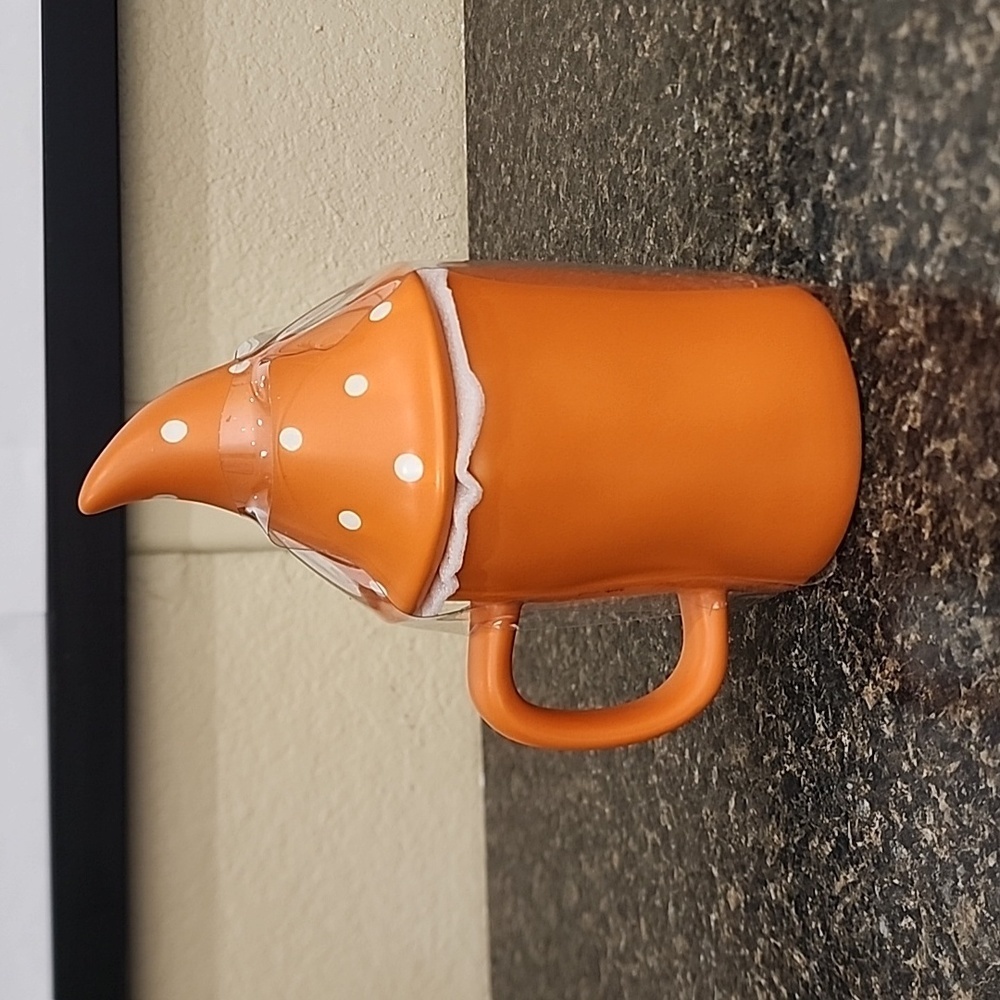 RAE Dunn fall mug with gnome lid - Picture 3 of 4